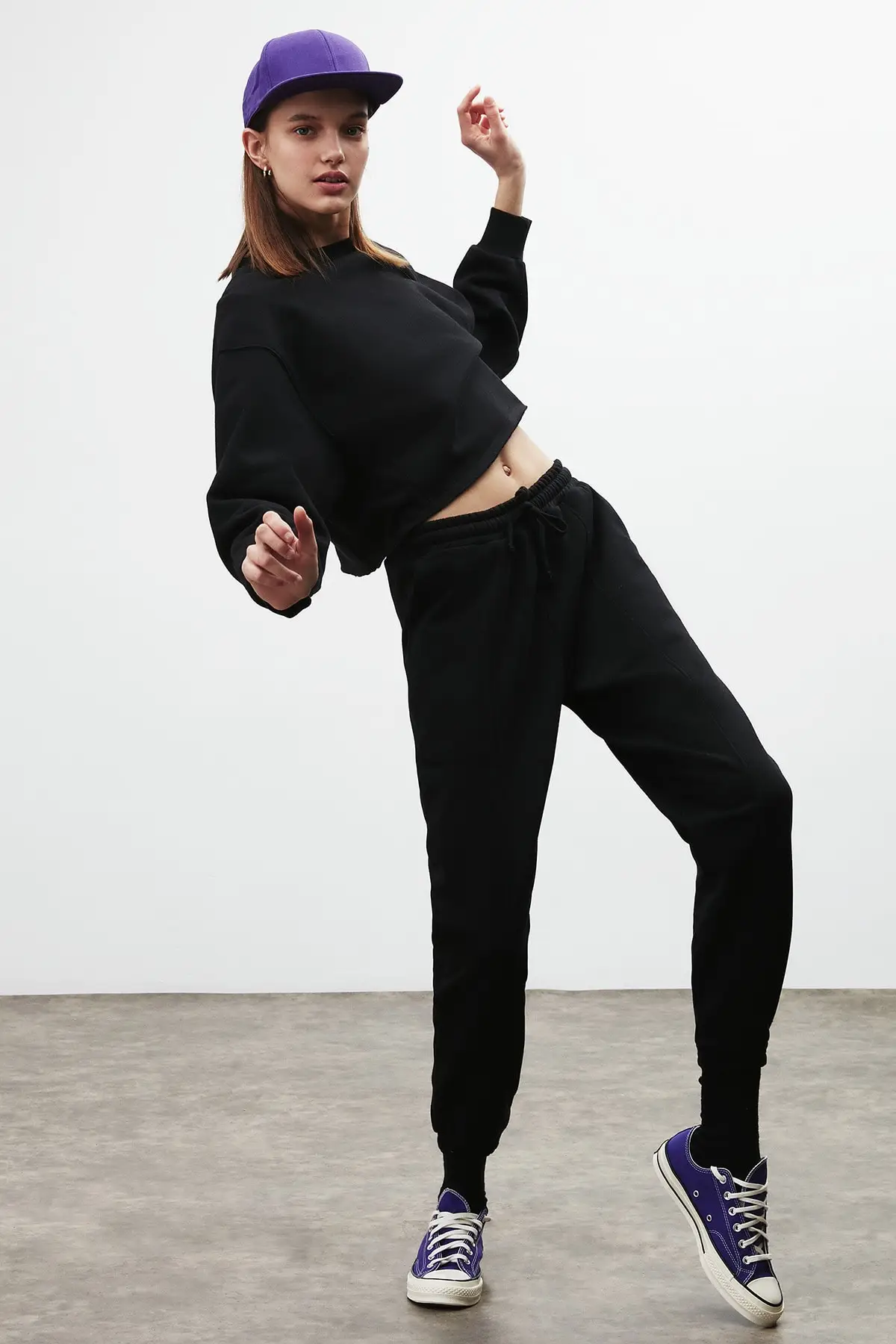 Women's Black Color Round Neck Tracksuit Set