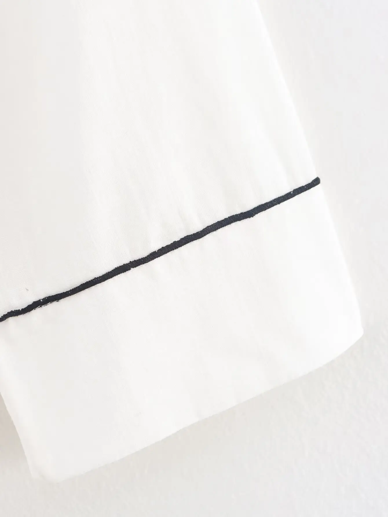 بلوزة نسائية عصرية من Zevity مزدوجة الصدر وفتحة رقبة على شكل V وخط أسود وغرزة كيمونو قميص نسائي أنيق بلوزات علوية LS9368