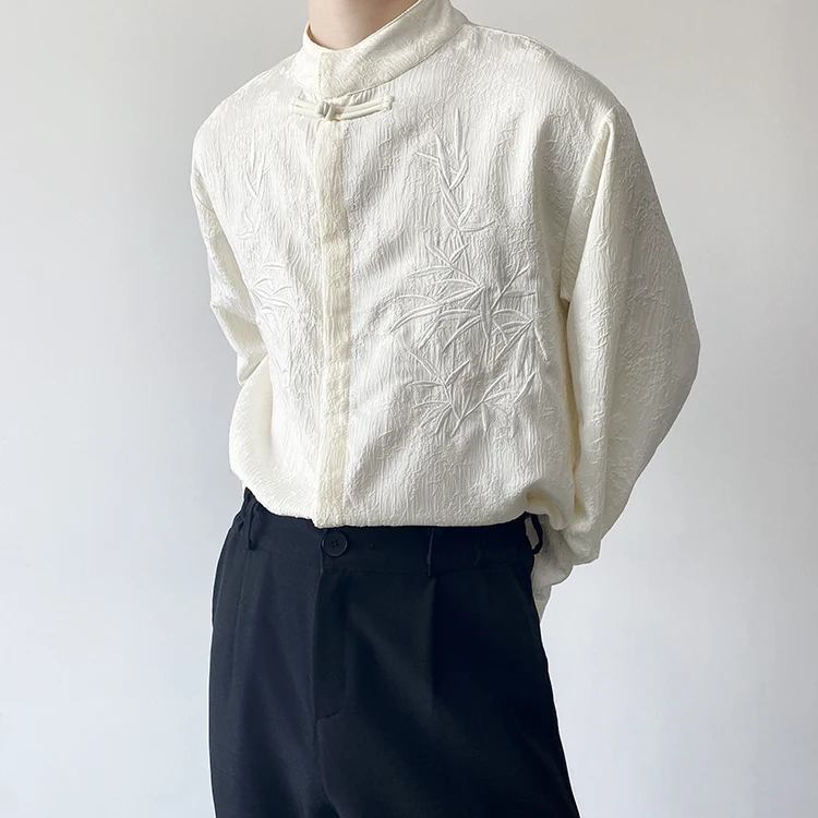 

Молодежная мужская рубашка свободного кроя с вышивкой, фактурная, в холодных тонах, с длинным рукавом, однотонная, осенняя, с принтом