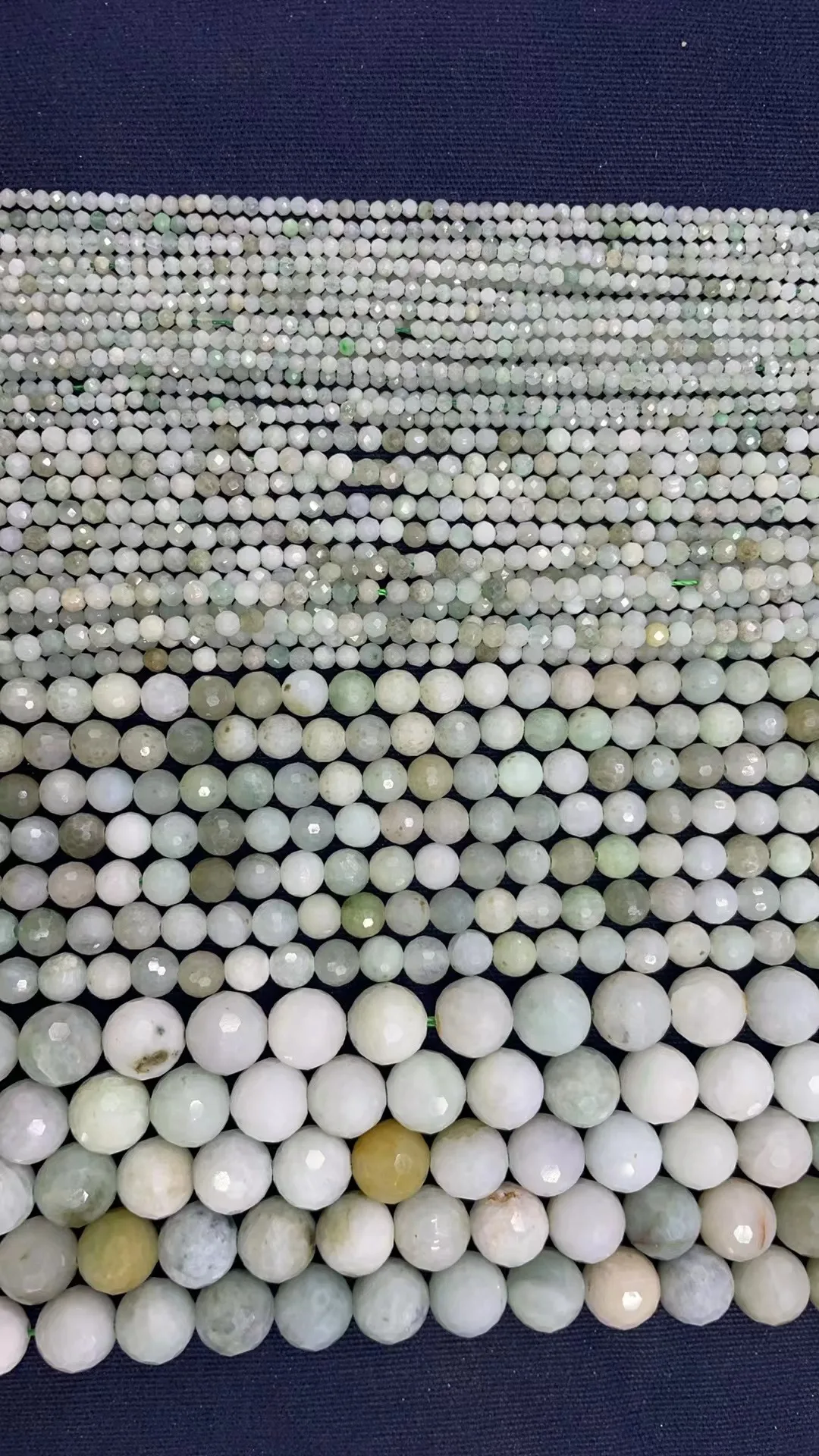 

Wholesale Natural Burmese jade 2mm/3mm/4mm/6mm/8mm Round Cut Length:38cm