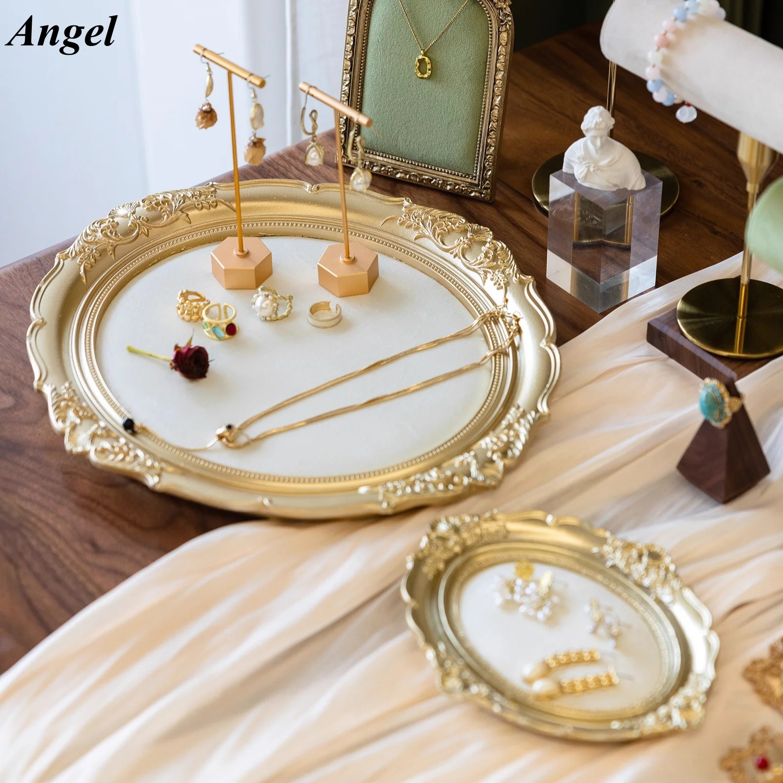 Vintage Velvet Jewelry Display Tray, Retro Ring Necklace Earring Holder, Wooden Presentation Plate for Counter Photo Prop