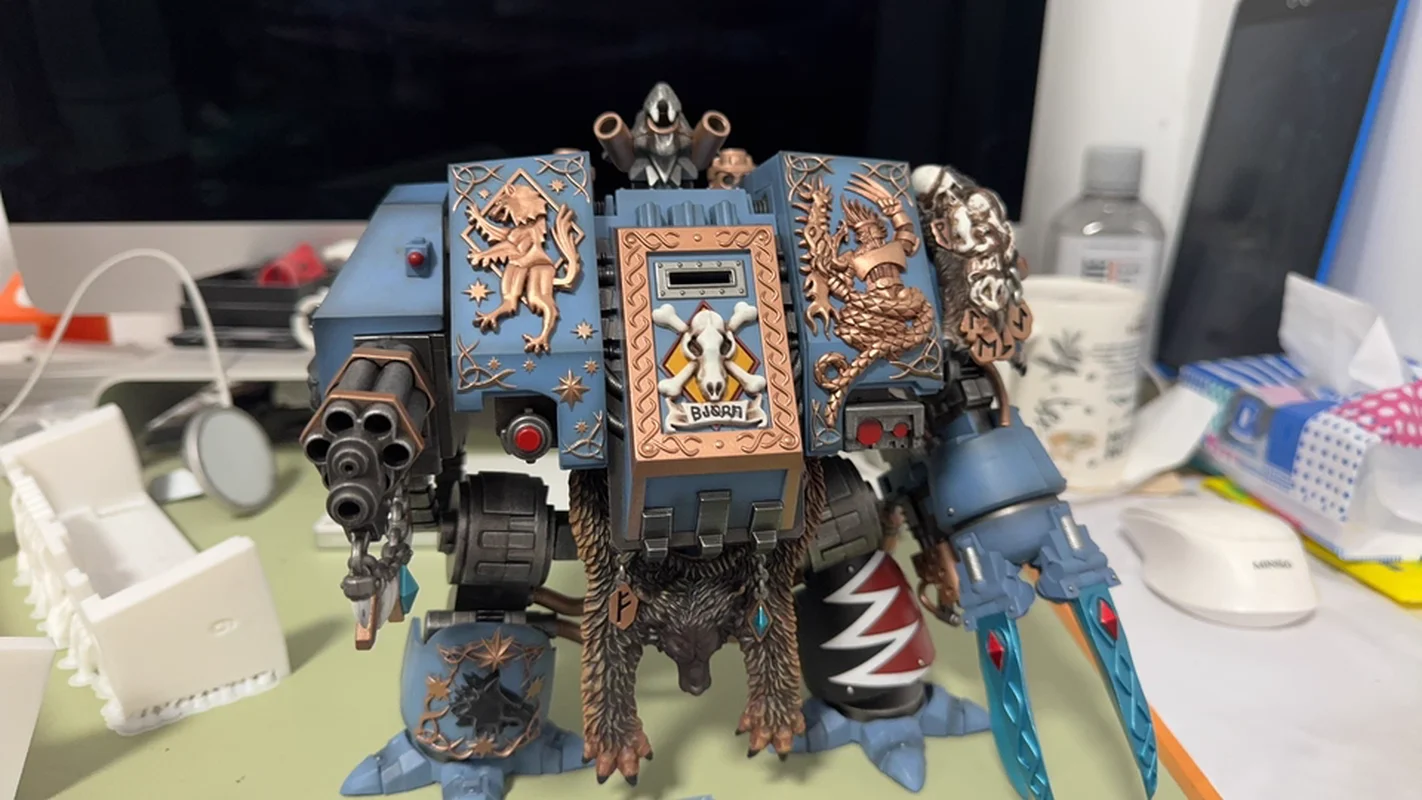 Disponibile Joytoy 40k Space Wolves Bjorn Action Figure Decorazione bambola Serie regalo Collezione di ciondoli Modello originale Pretty Cure