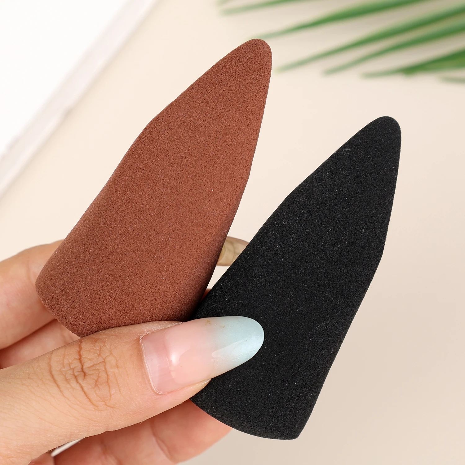 Preto marrom esponjas de maquiagem ferramentas aplicador uso molhado e seco esponja macia em pó suave fundação contorno mistura cosméticos puff