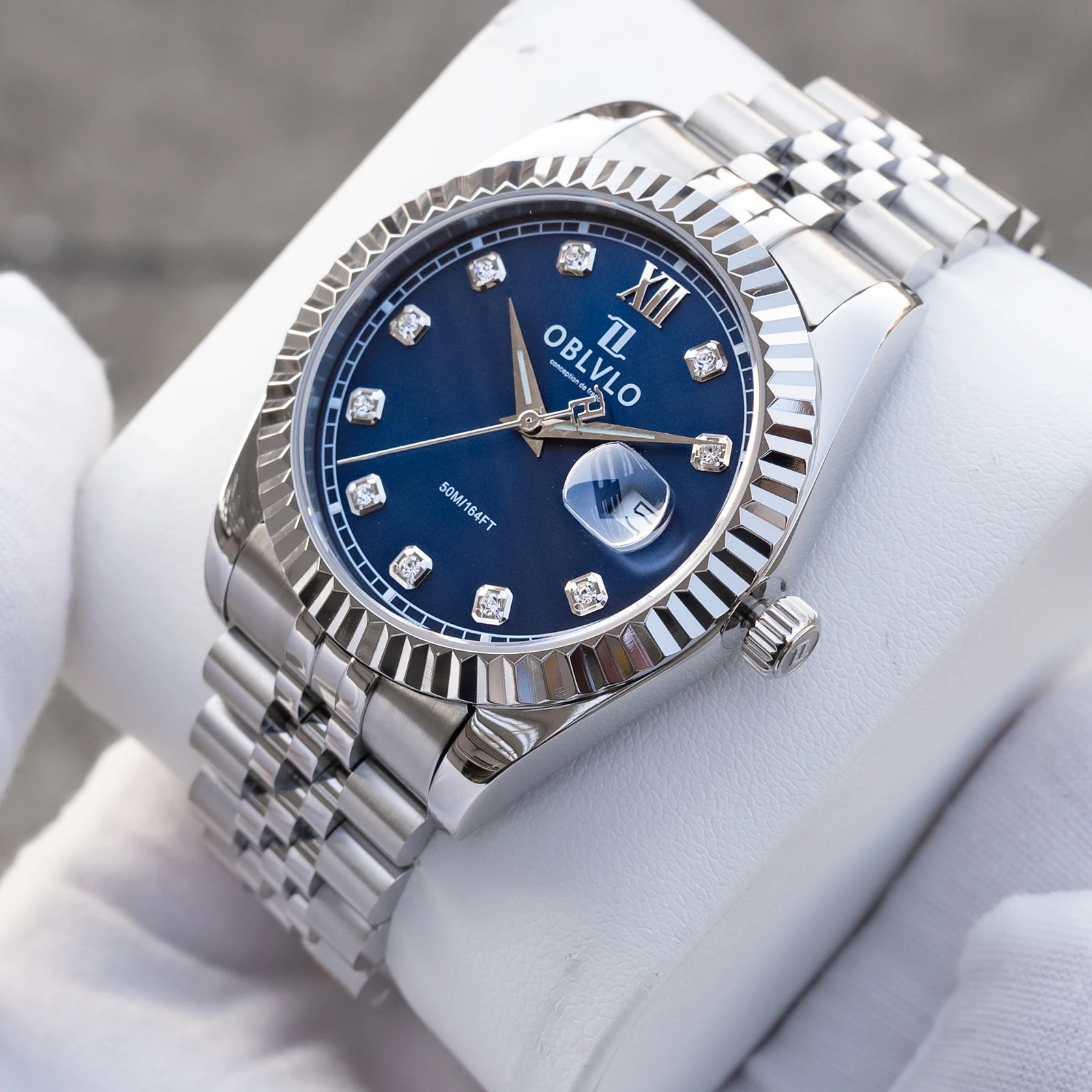OBLVLO 40mm Blue Dial Bracelet Quartz Watch for Men with Date Feature Fashion Synthetic Sapphire Vintage Style Couple Watches RX