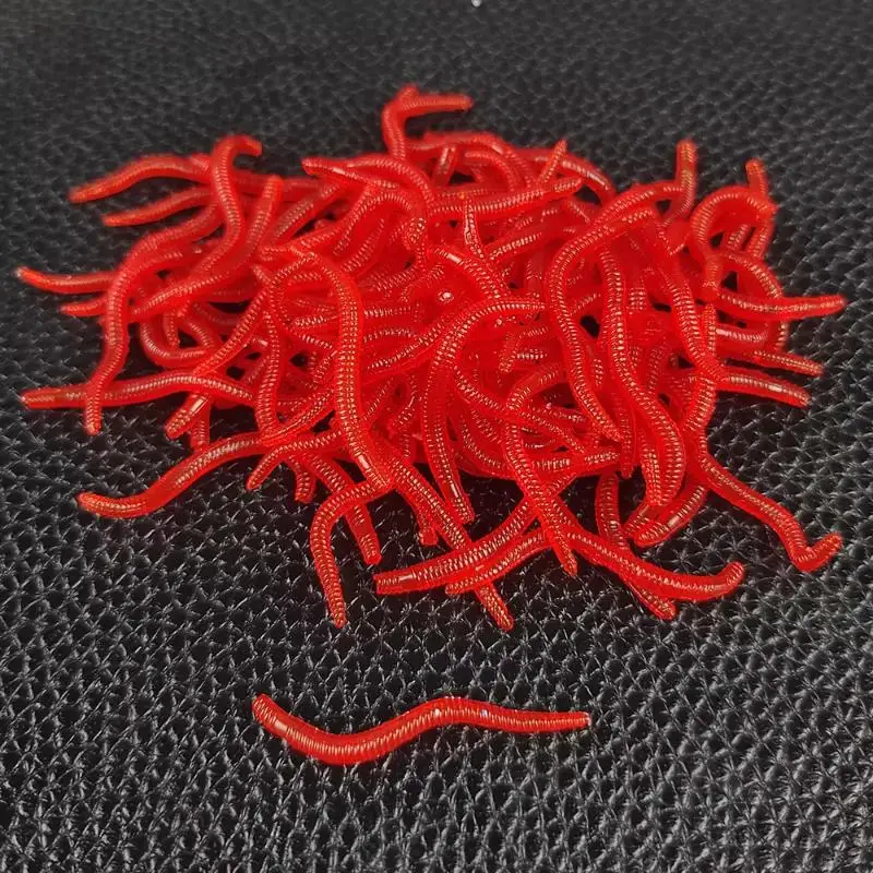 Angelköder 50 Stück Weiche Elastische Rote Wurmköder aus Kunststoff Realistisches Design Langlebig für Süßwasserfischerei – Detail 6