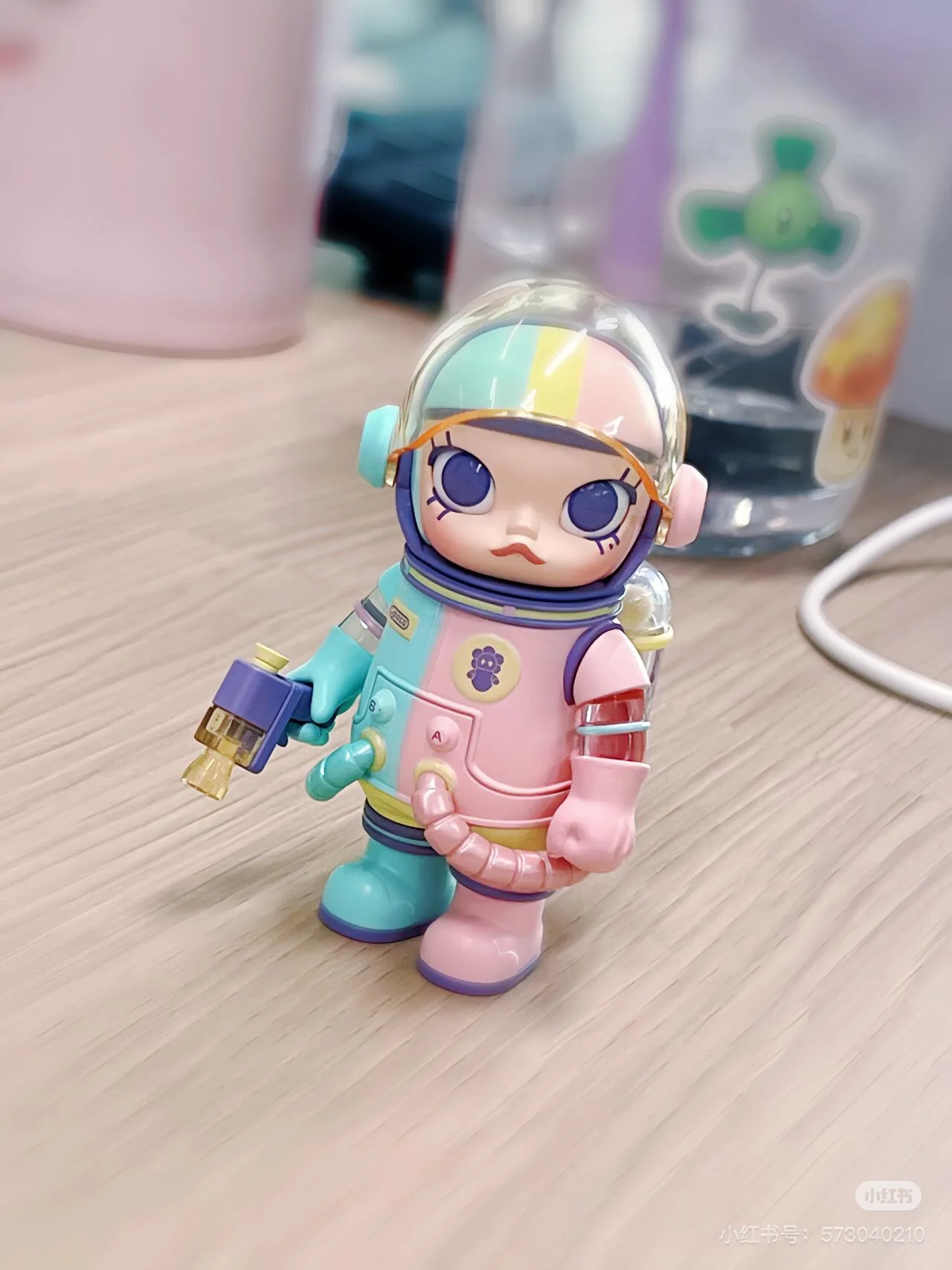 Genuine Limited Edition Mega Space Molly Sweetie 100%&400% Series Action Figure Room Decoration Collectible Toy Surprise Gift