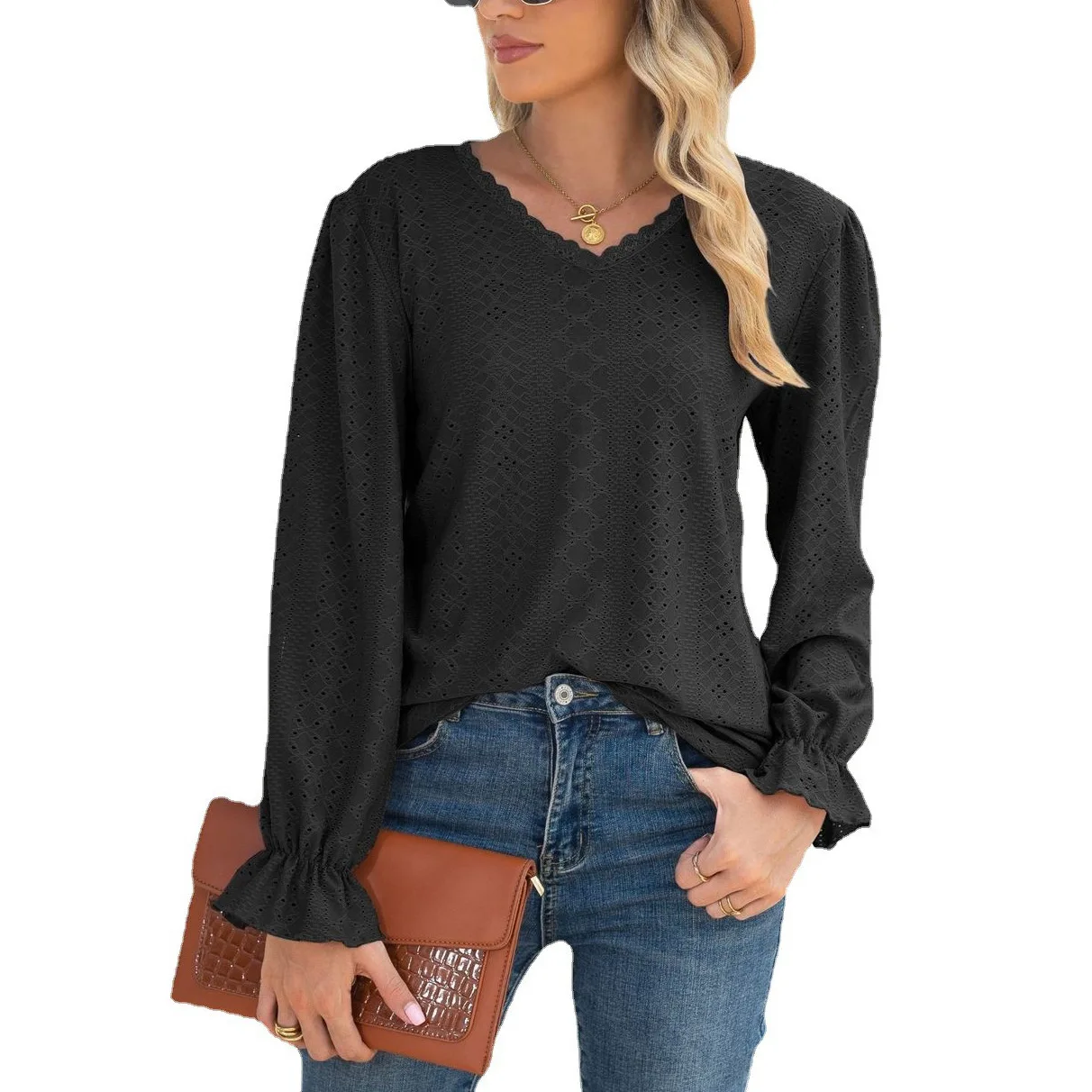 

T-shirt for Women Autumn and Winter Long Sleeve Hollow Lace V-neck Splicing Loose Blouse