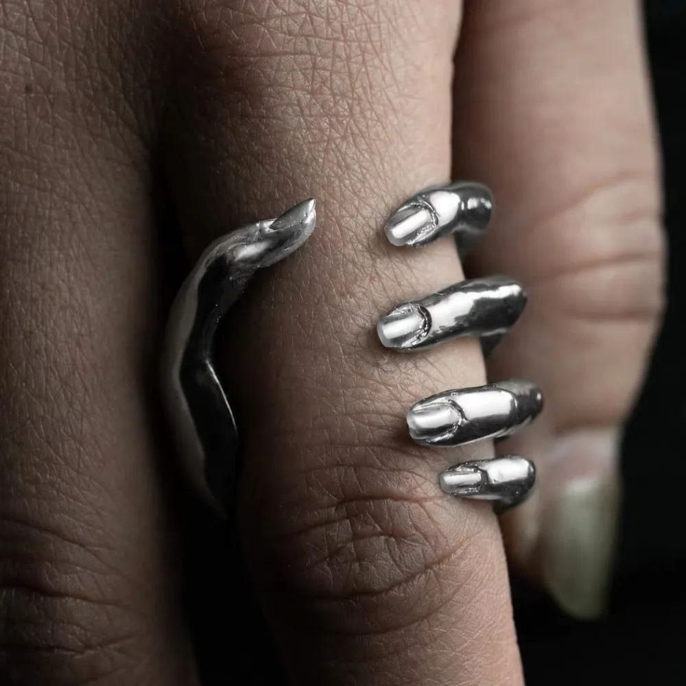 Unique European and American Personality Dark and Famous Ghost Claw Ring Niche Street Abstract Art Sense Palm Ring Jewelry Gifts