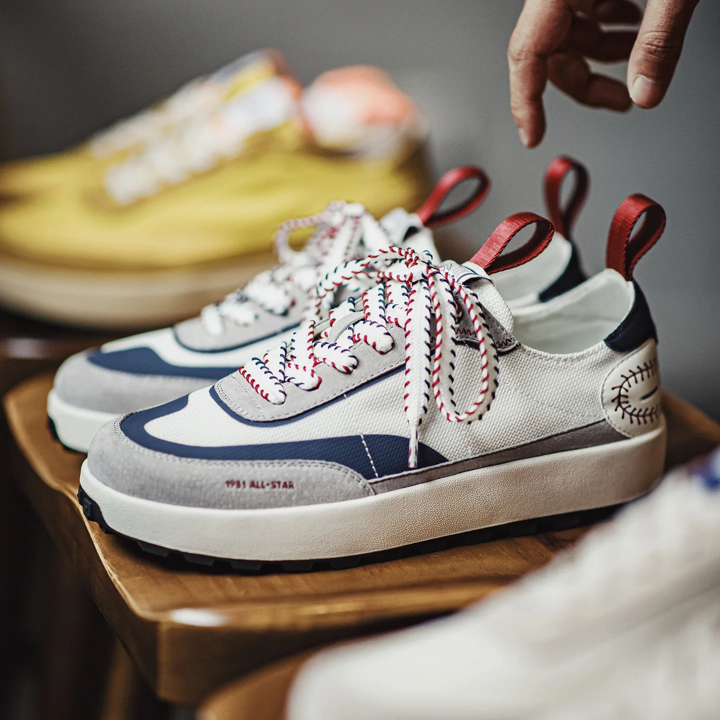 Maden Men‘s Vintage Contrast Color Skate Sneakers Thick Sole Breathable Mesh Baseball Shoes Lace Up Casual Sports Spring Shoes