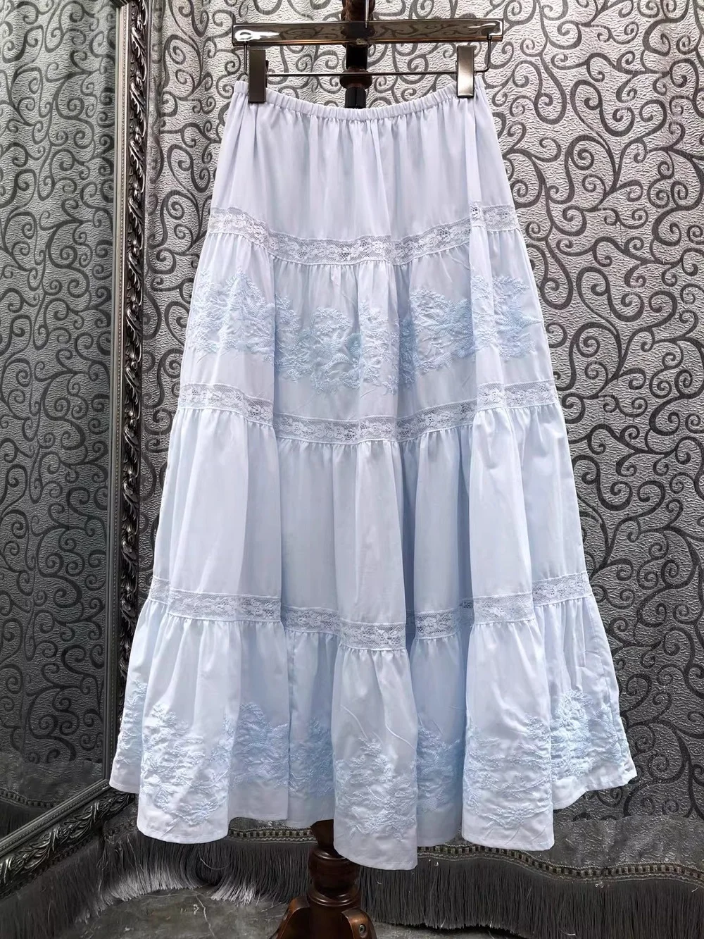 Top Quality New Long Skirts 2026 Spring Women Elastic Waist Luxurious Embroidery Flower Patchwork Elegant Blue Long Maxi Skirts