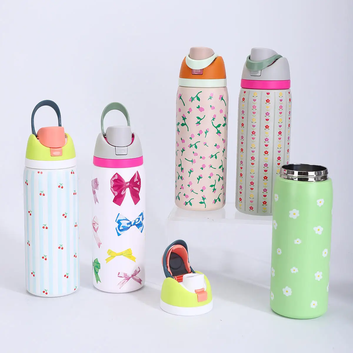 900ML/30oz Stainless Steel Thermos Flask One Click Open Lid Cute Water Bottle Leak Proof Travel Mug Summer Gift for Women/Girl