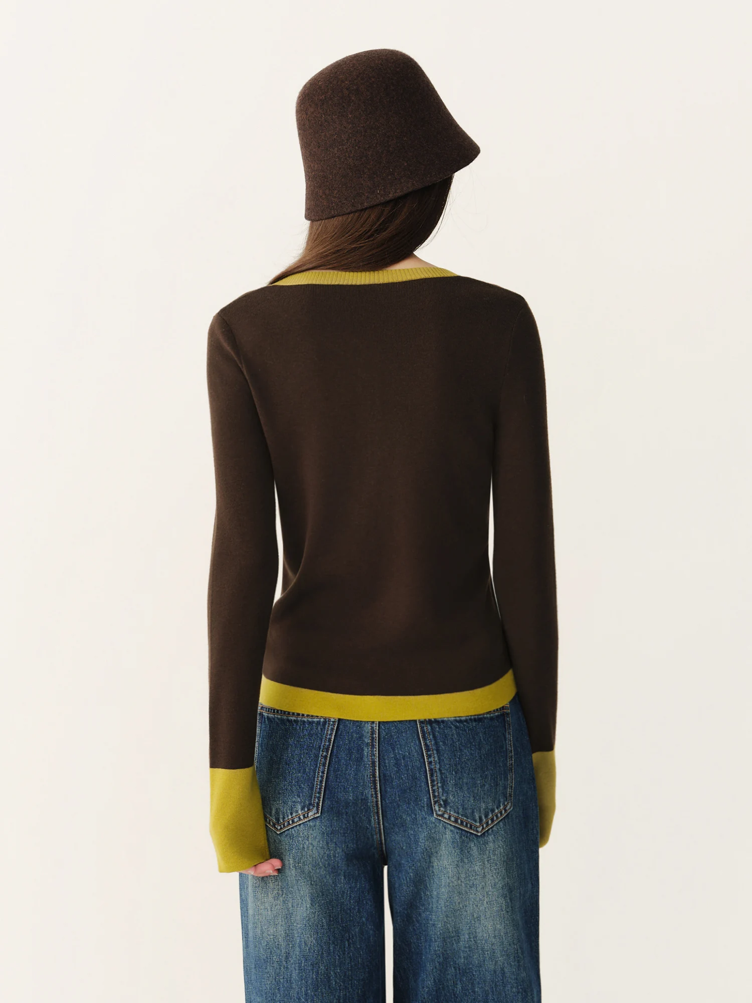 FSLE 2026 Fall New Women's Color‑Blocked Henley Neck Knit Sweater Slim‑Fit Long‑Sleeve Unique Design Fashion Casual Knit Top view 3