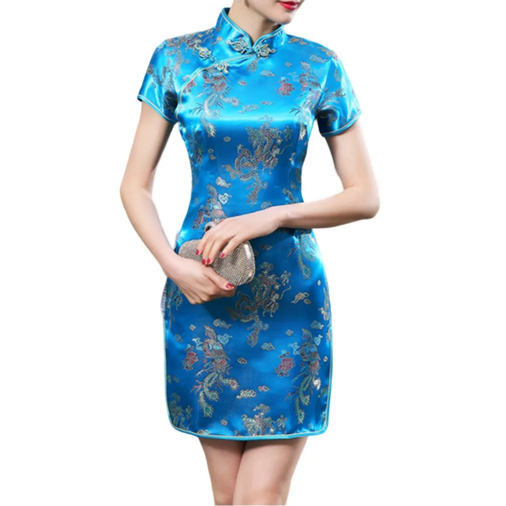 Vestido Cheongsam feminino artístico mostrando bordado exclusivo de dragão Phoenix em um design clássico ótimo para todas as ocasiões