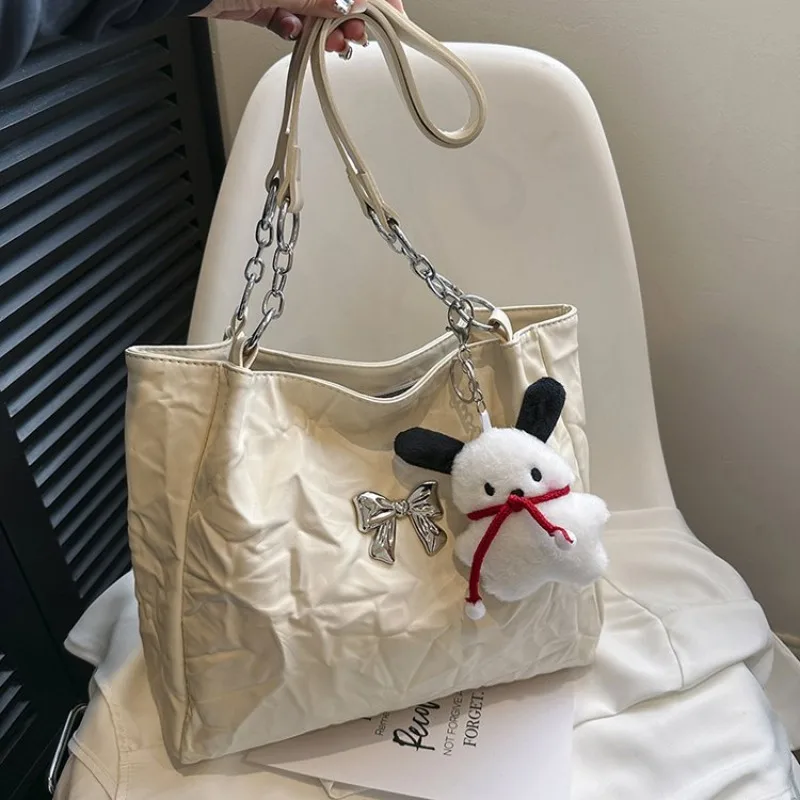 

Luxury Solid Color Shopper Bag With Classic Leather Finish And Minimalist Design For Commuter Business Use