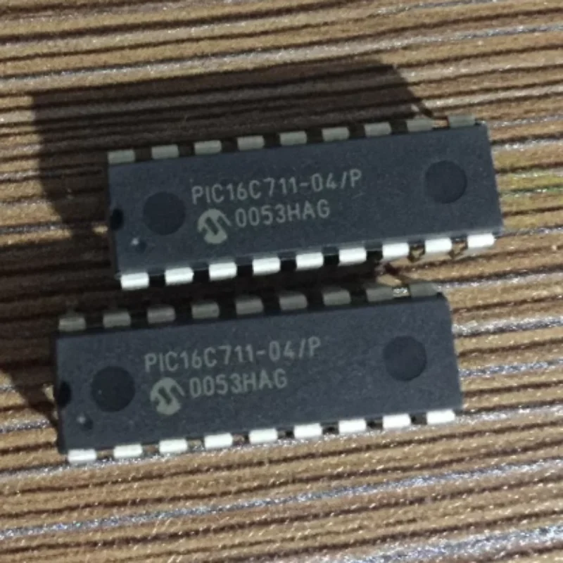 

PIC16C711-04/P совершенно новый аутентичный DIP18