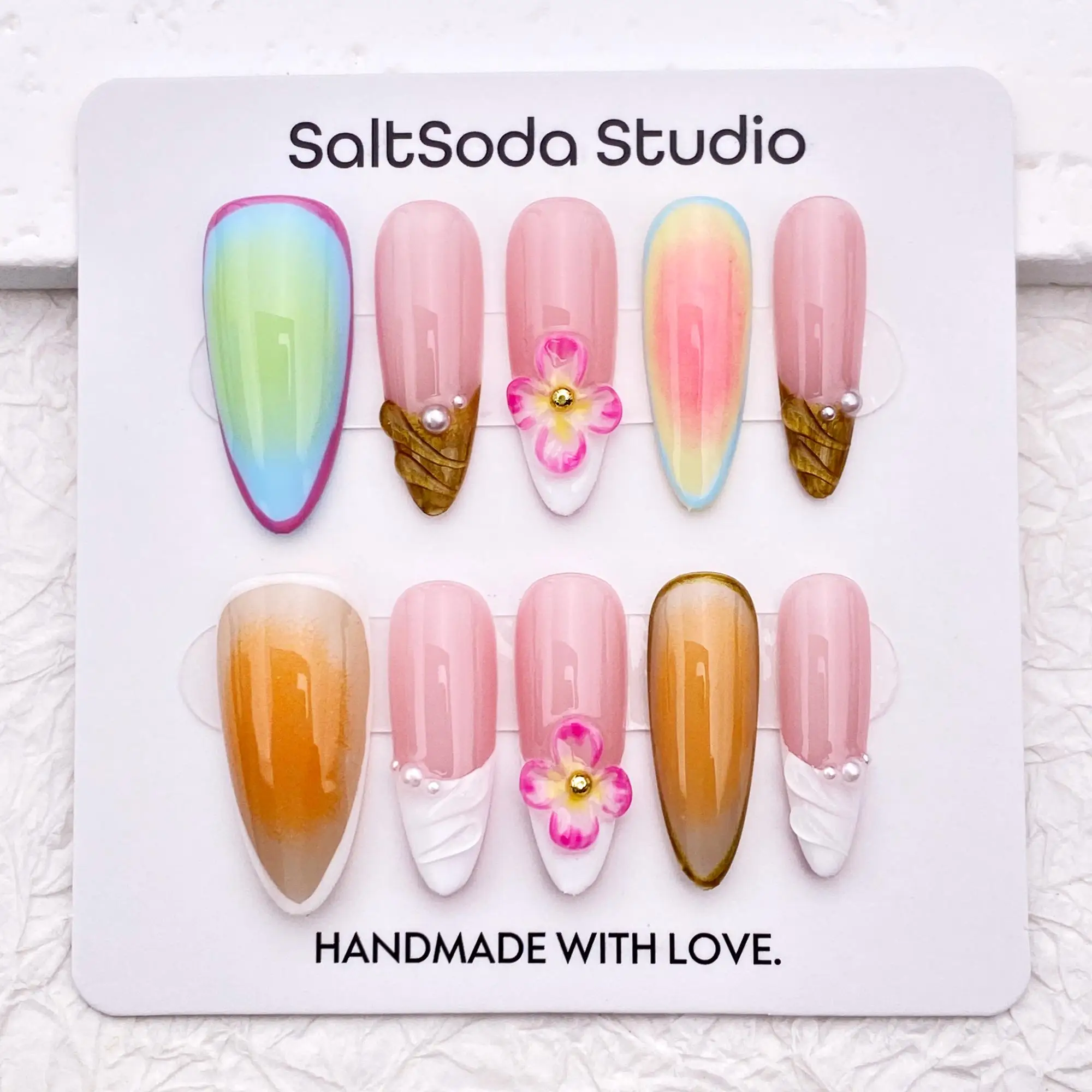 

Sweet three-dimensional flower pearl hand-painted nail art, French simple smudge cute nail art, reusable nails