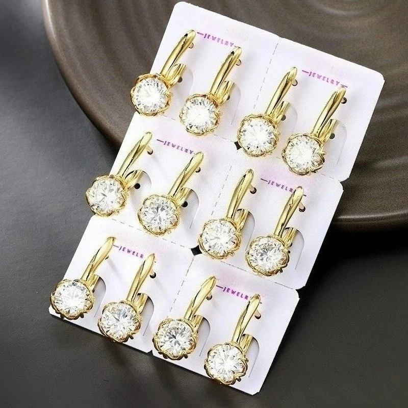 

Stylish simple and high-end inlaid zircon ear buckle niche design versatile temperament earrings jewelry