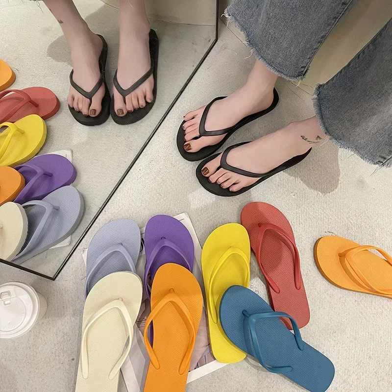 Summer Flip Flops For Women Cute Candy Color Indoor Flat Shoes Men Beach Slippers Non-slip Soft Sole Couple Beach Sandals