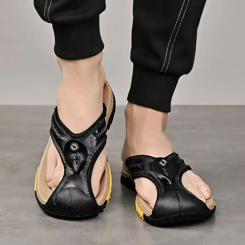 2025 Summer Men's Casual Slippers, high-quality fashionable design, soft sole, durable and slip-resistant beach sandals