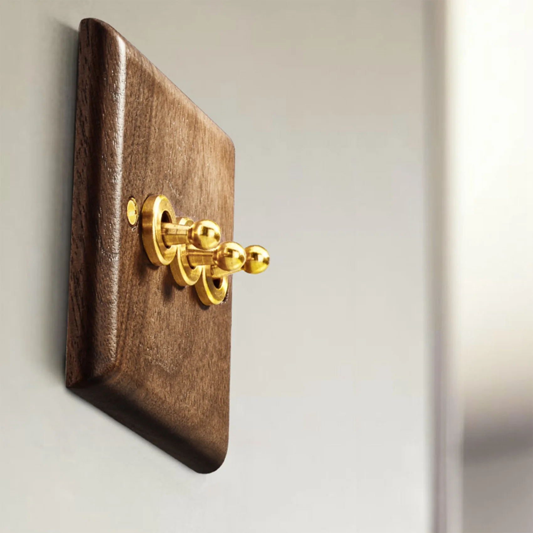 مقبس مفتاح الإضاءة على الطراز الصناعي الأمريكي القديم، لوحة تبديل نحاسية من الخشب الصلب، مفتاح البقاء المنزلي العتيق (1)