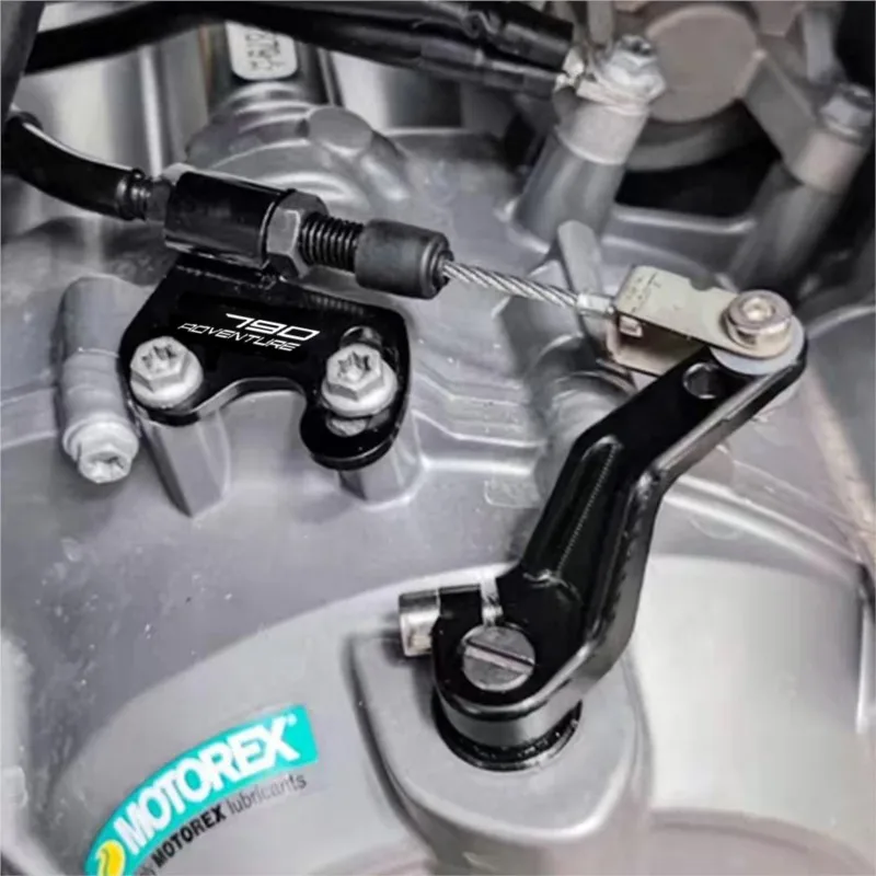 

One Finger Clutch Lever Clutch Save Effort Arm CNC For 790 Adventure S/R 790 Duke 2018-2024 890 Adventure S/R 890 Duke 2021-2024