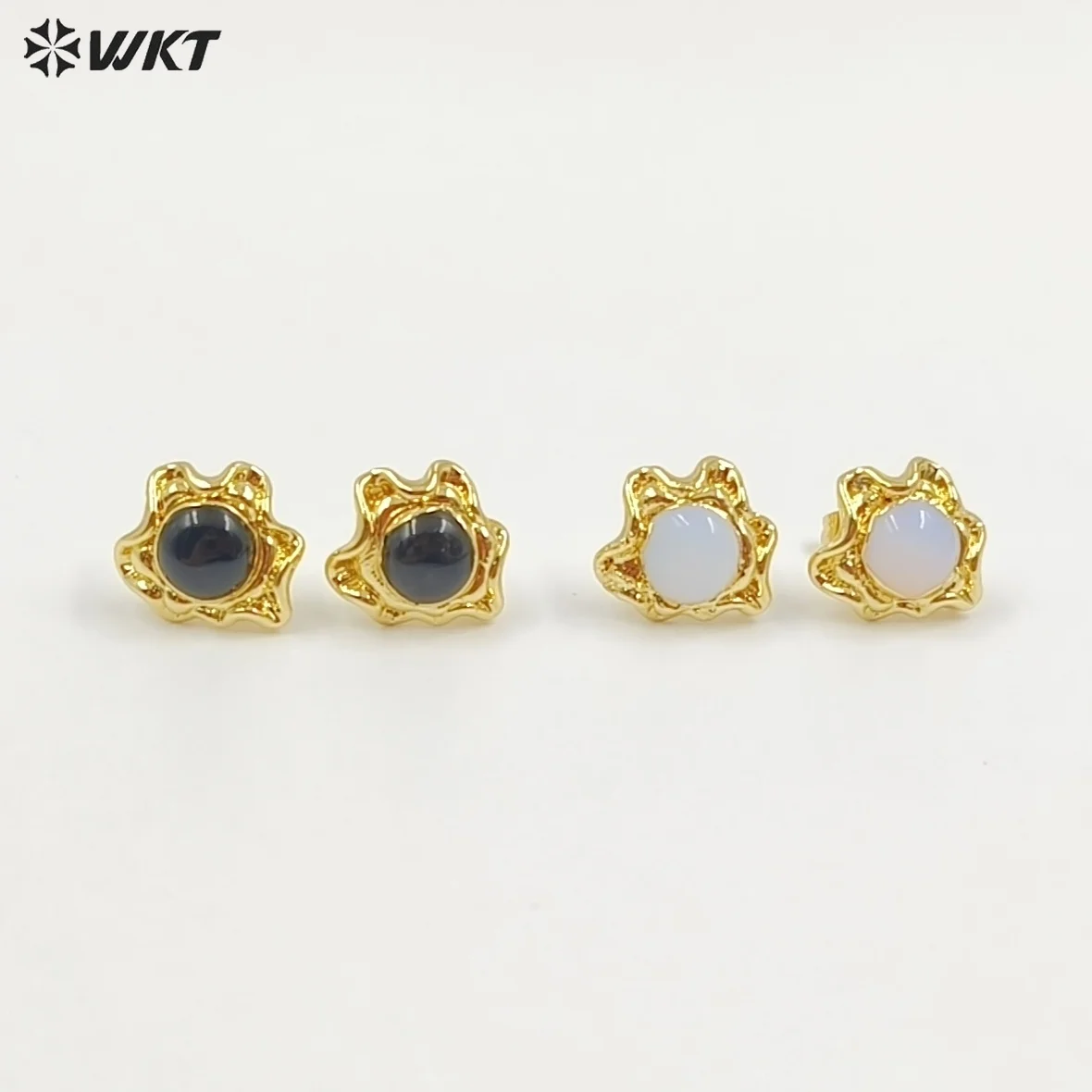 WT-EHP102 Lovely&Exquisite Style Sunflower Shape Opal Stone Pinkcrystal Gemstone Earring Studs For Women Daily Match Accessory