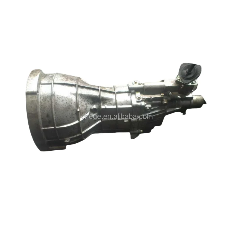 711HotHigh calidad usada QD32 QD32T transmisión de caja de cambios para Nissan Navara diésel Manual 5MT caja de cambios de dos ruedas motrices 2WD