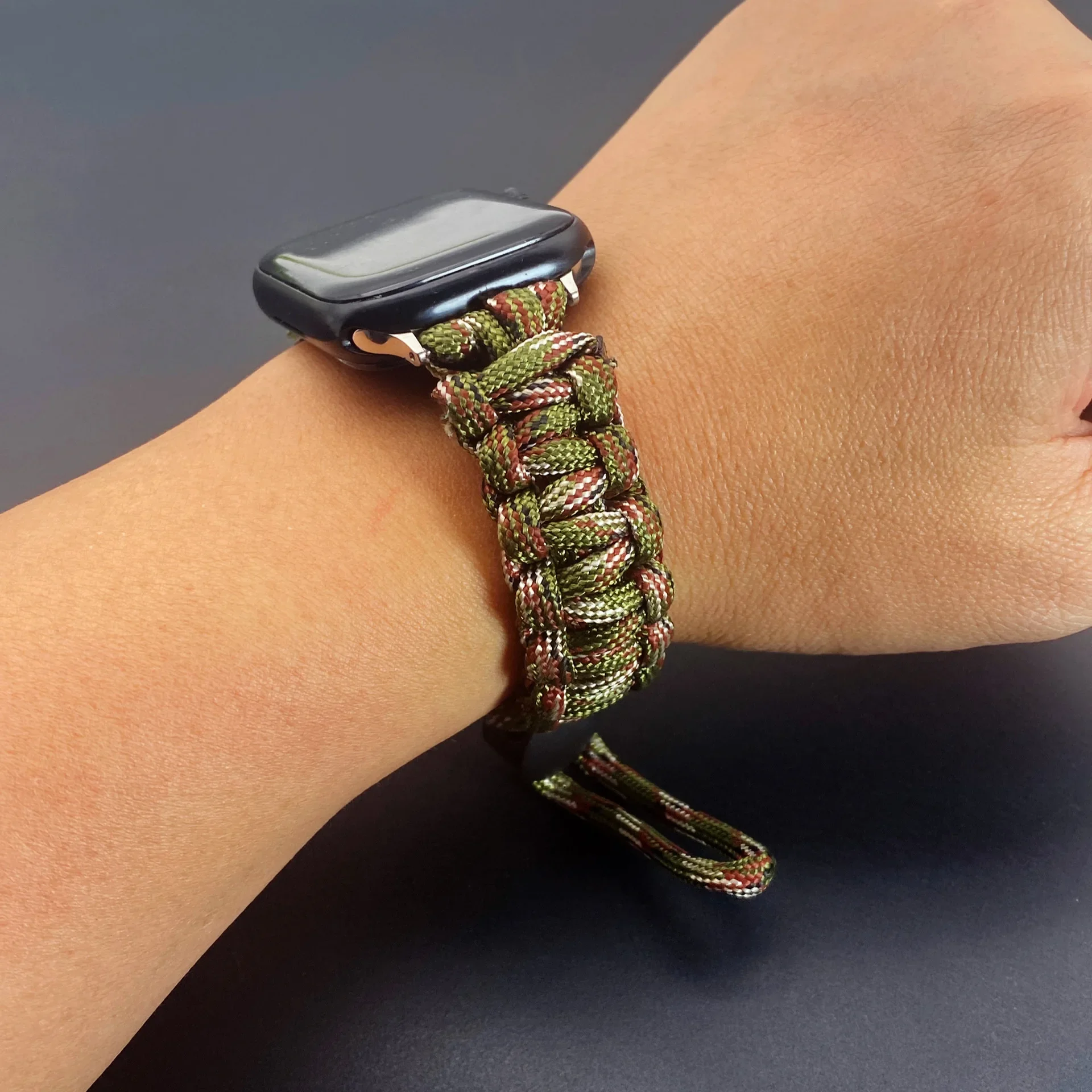 Watch Bands Hand-woven Umbrella Rope Smart Watch Band Spec Chain Is Suitable for IWatch Series
