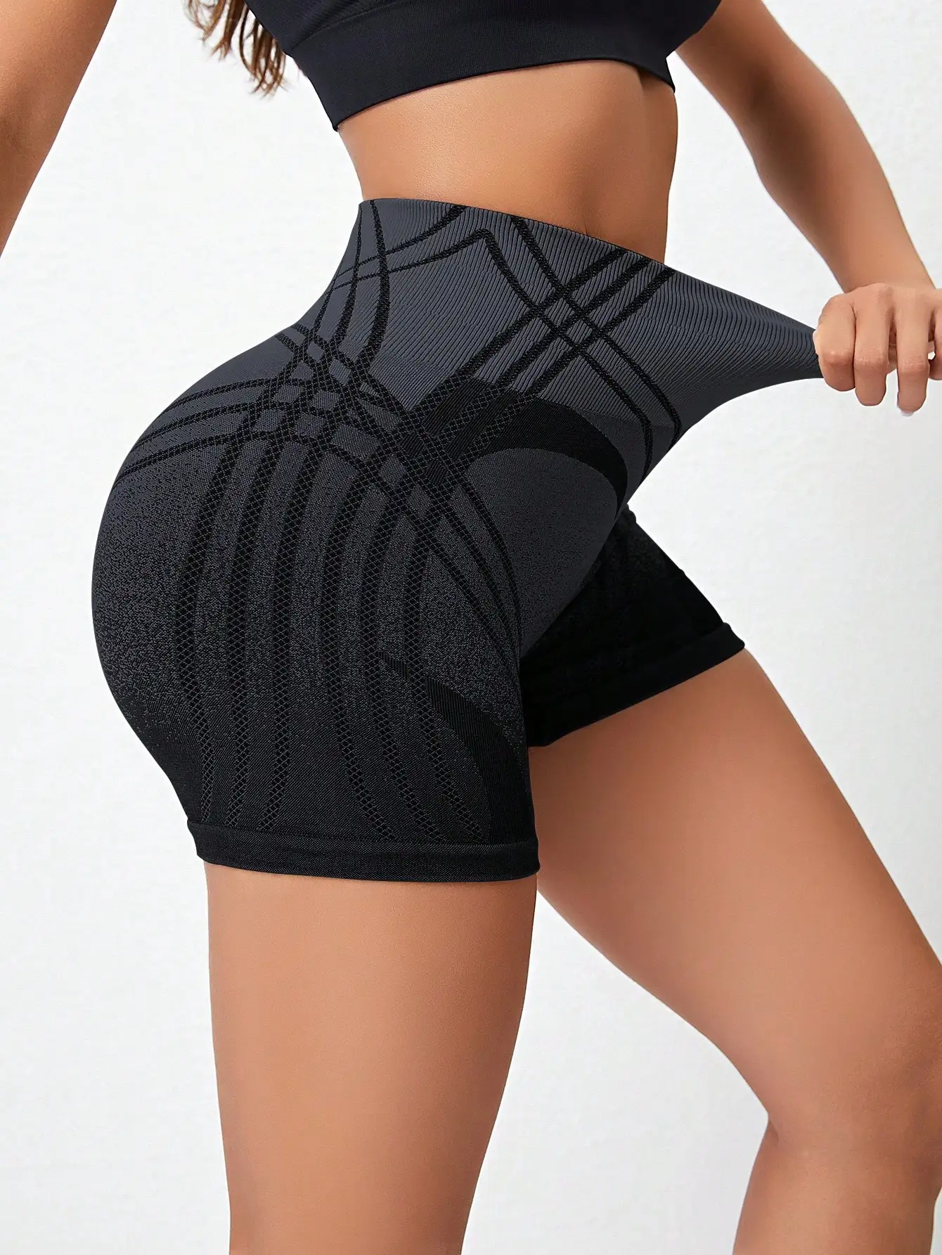 Fashionable Gradient Yoga Exercise And Sport Fitness Shorts, High Waist,Hip Lifting And Abdominal Tightening, Women\'s Sportswear