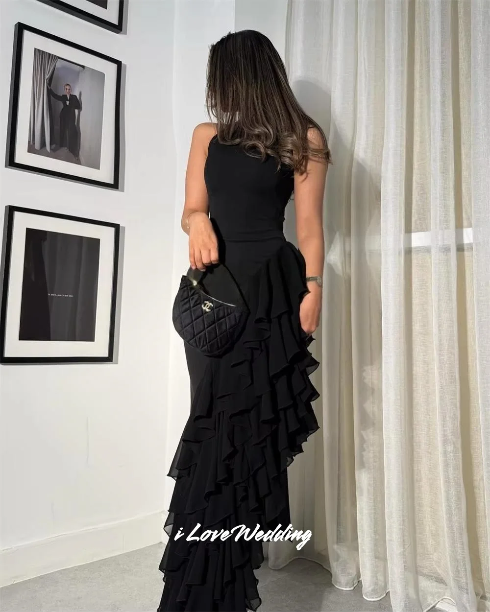 Zwarte hoge kraag zeemeermin chiffon ruches mouwloze avondjurken meerlaagse zijsplit vloerlengte geplooid op maat