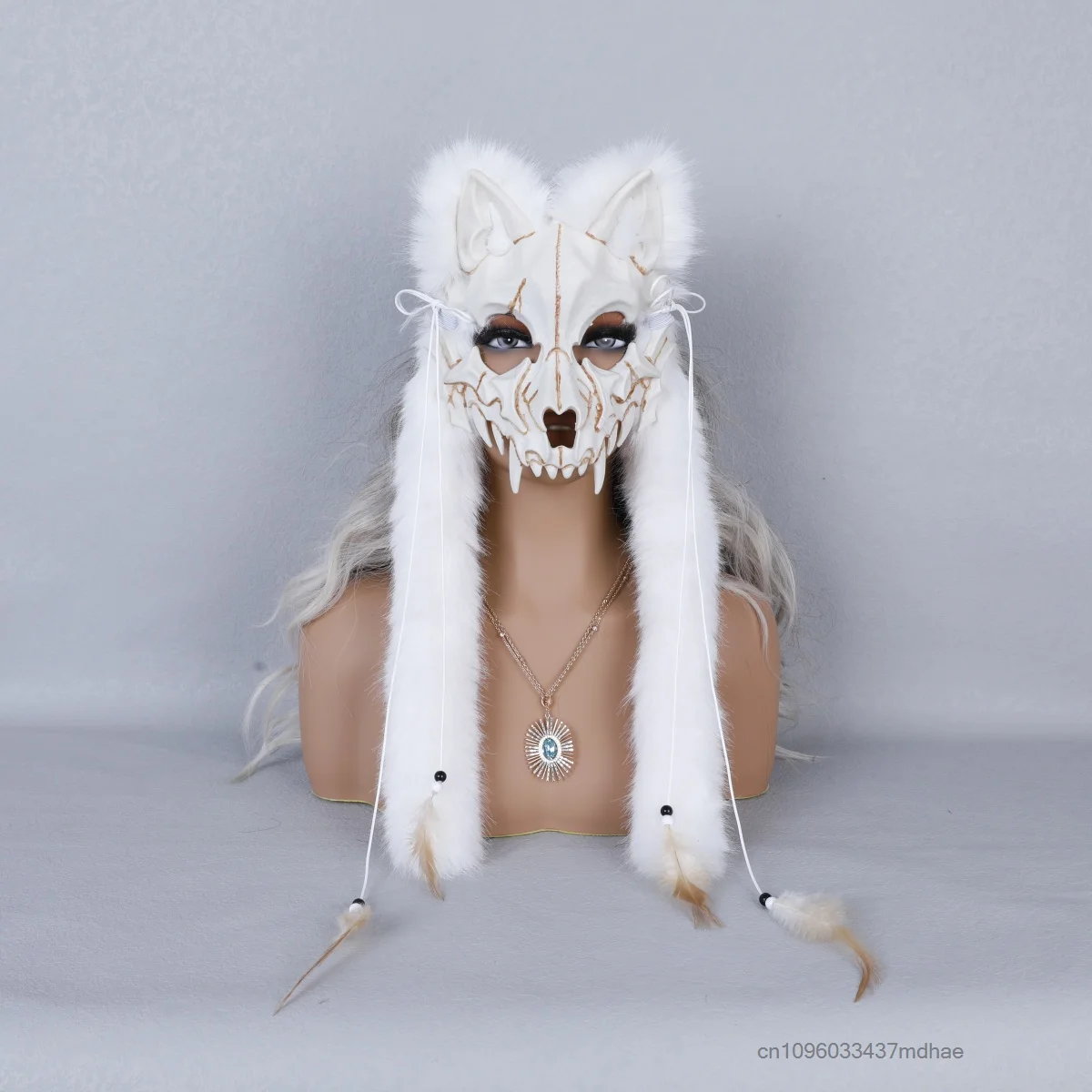Gothic Werewolf Skull Mask With Furry Ear Feather Pendant Halloween Cosplay Mask Unisex Masquerade Party Costume Accessory Props