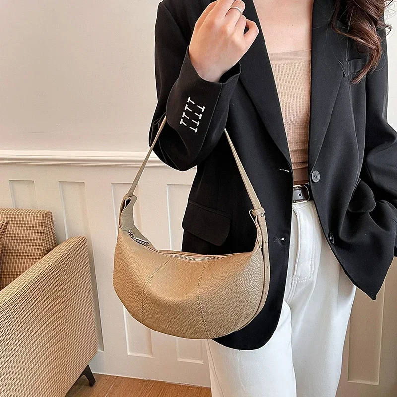 100% Echtes Leder Schultertasche für Damen Große Kapazität Halbmond-Form Designer Kuhledertasche für Pendler Shopper-Tasche – Detail 9