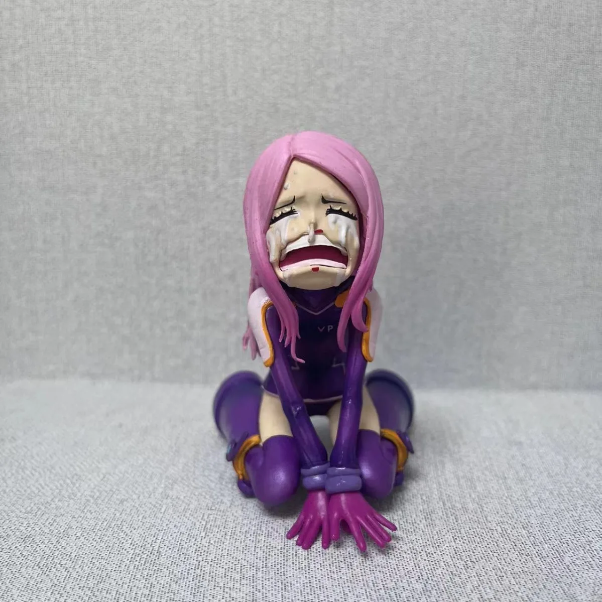 Anime One Piece Figures Gk Crying Jewelry Bonney Action Figures Egg Tip Island Series Pvc Doll Holiday Gift Collection Model To