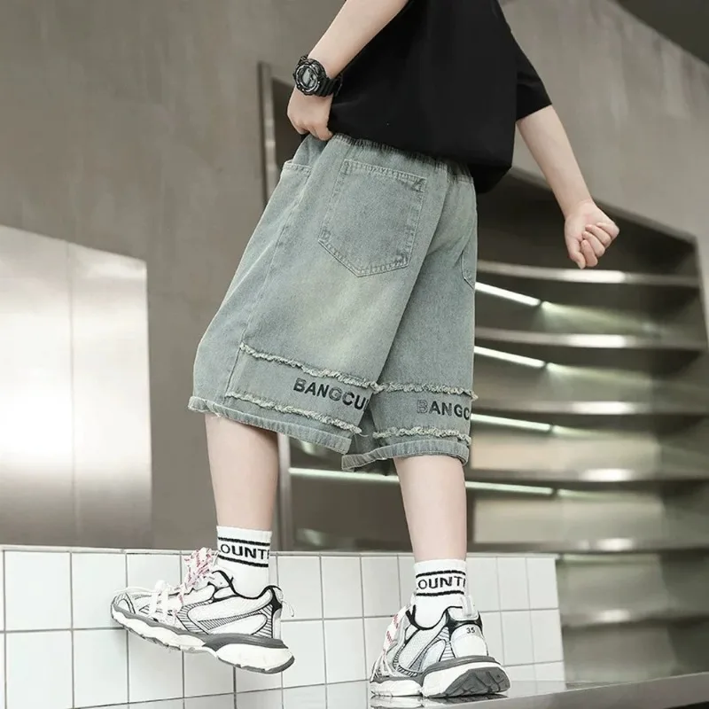 Kinder-Jungen-Jeansshorts UNITIM Sommer Junior Boy Halblange Jeans mit elastischem Bund und Buchstaben-Patch Teenager-Jungen-Shorts 4-14 Jahre Jungen-Shorts