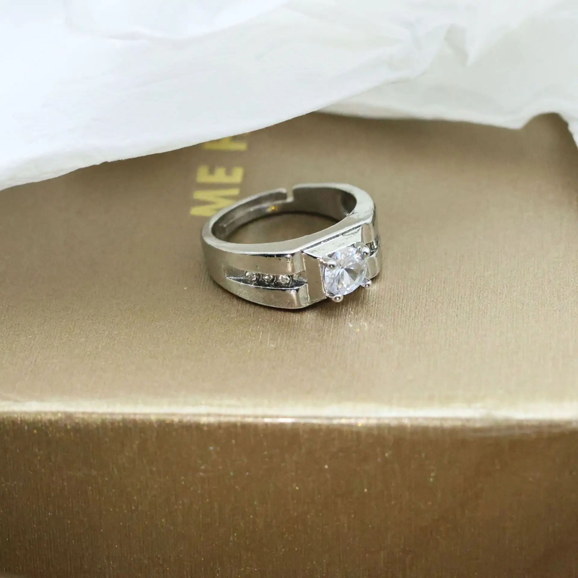 Men's Adjustable Open-Style Geometric Ring Crafted with Electroplated Metal in Light Luxury Design Featuring Simulated Diamond A