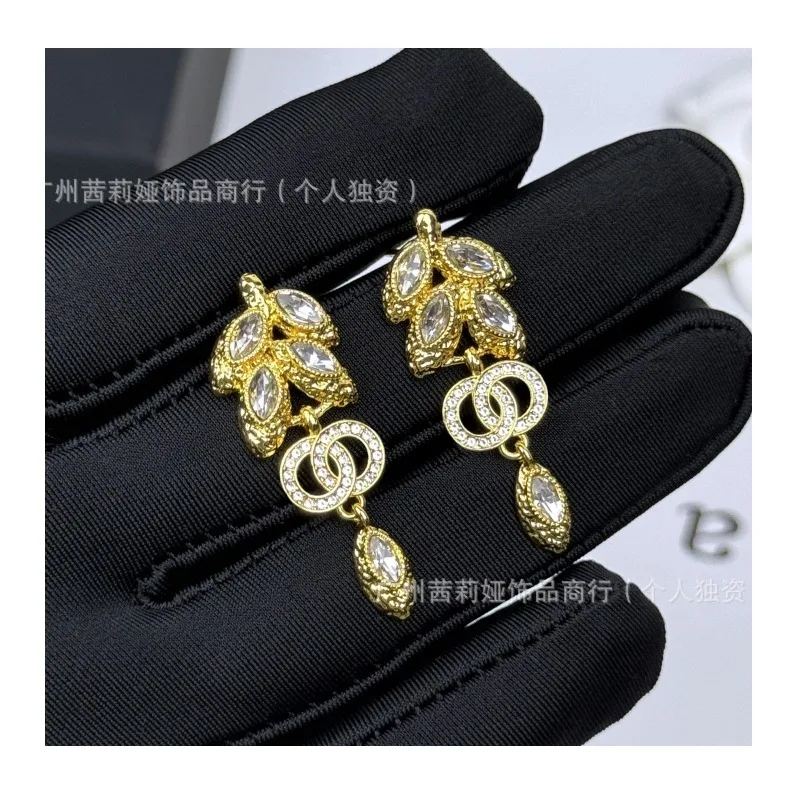 

Новые изысканные серьги в средневековом стиле «Лава Маркиз» с пшеничными колосьями — легкая роскошь и высокий класс.