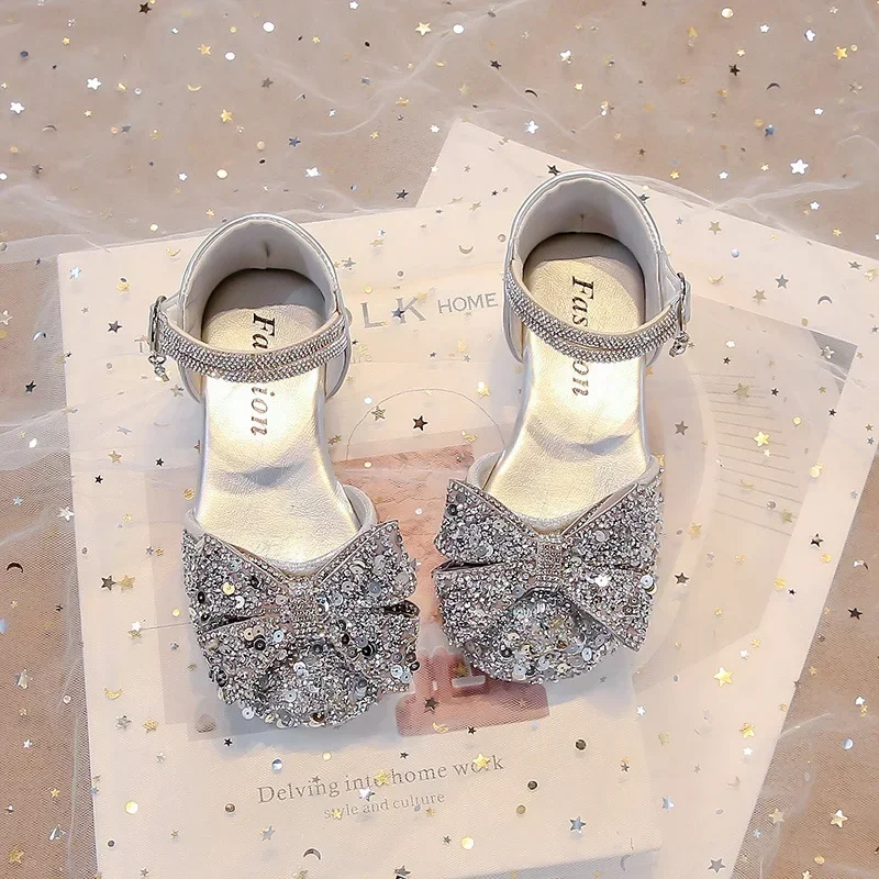 

Girls Performance Shoes High Heels for Wedding Party Kids Dance Shoes Shiny Sequins 2025 Summer New Girls Princess Sandals Soft