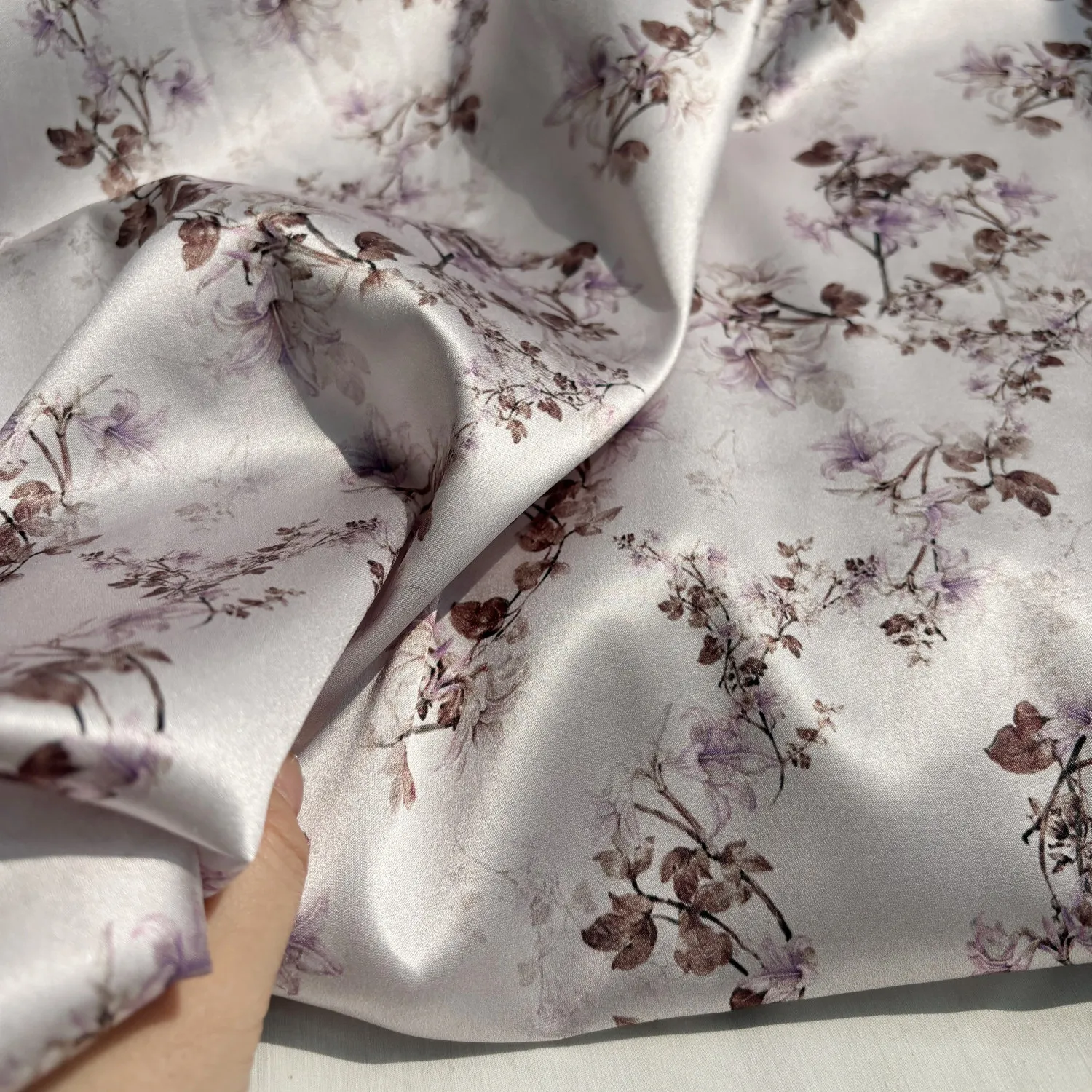 Light Purple Lily Silk Crepe Satin Fabric Silkworm Silk Satin Cloth Cheongsam Dress Spring and Summer