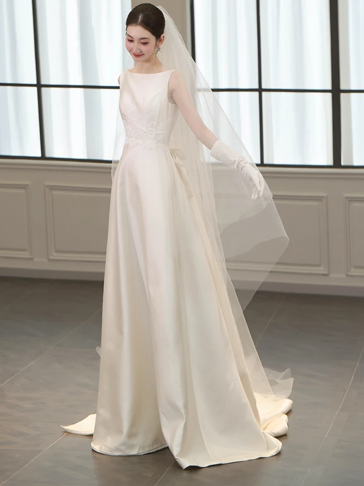 

Легкое атласное свадебное платье для молодых женщин, сшитое на заказ, с завышенной талией, длинная юбка без рукавов, для мероприятий на открытом воздухе