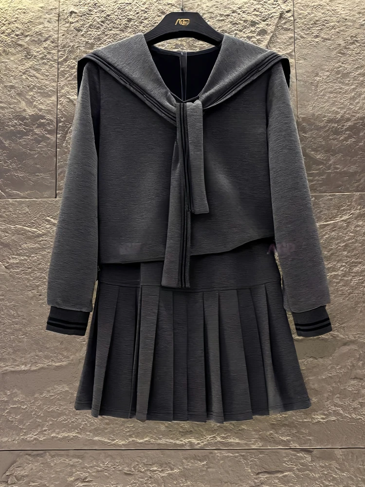 Women's 2025 New Autumn Small Fragrant Style Relaxing and Lazy Style Long Sleeve Pullover and Plearted Short Skirt Set