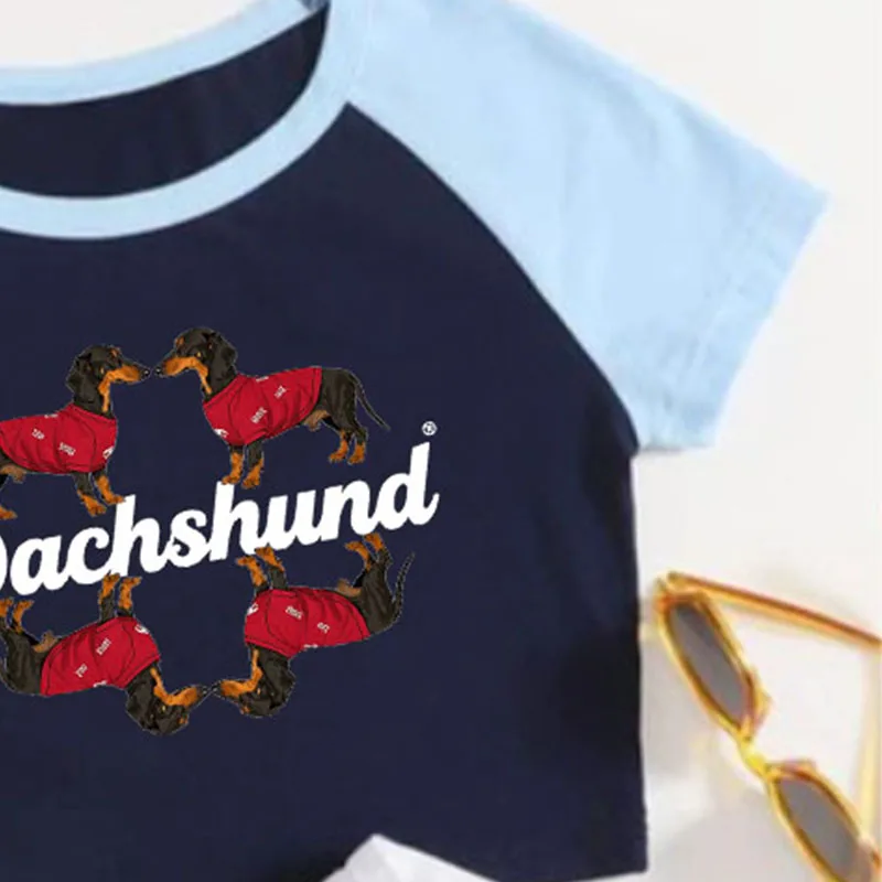 عارضة - نمط الألماني طباعة قصيرة - تي شيرت المحاصيل بأكمام قصيرة! متعددة الاستخدامات ومجهزة وشكل - جذابة!