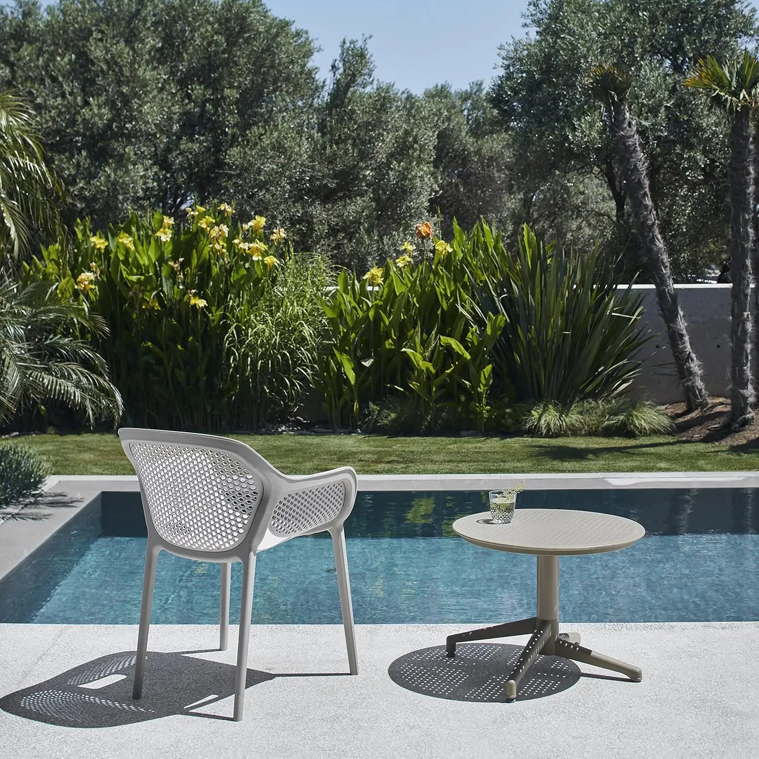 Modern Stackable Dining Side Arm Chair, Cool Grey Patio Chair, interior ou exterior, Conjunto de 2