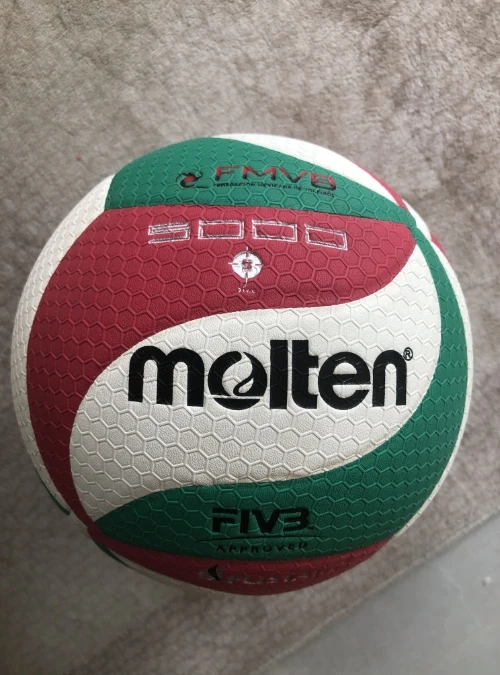 Thumbnail 2 - #12 Volleyballs Comparison Guide
