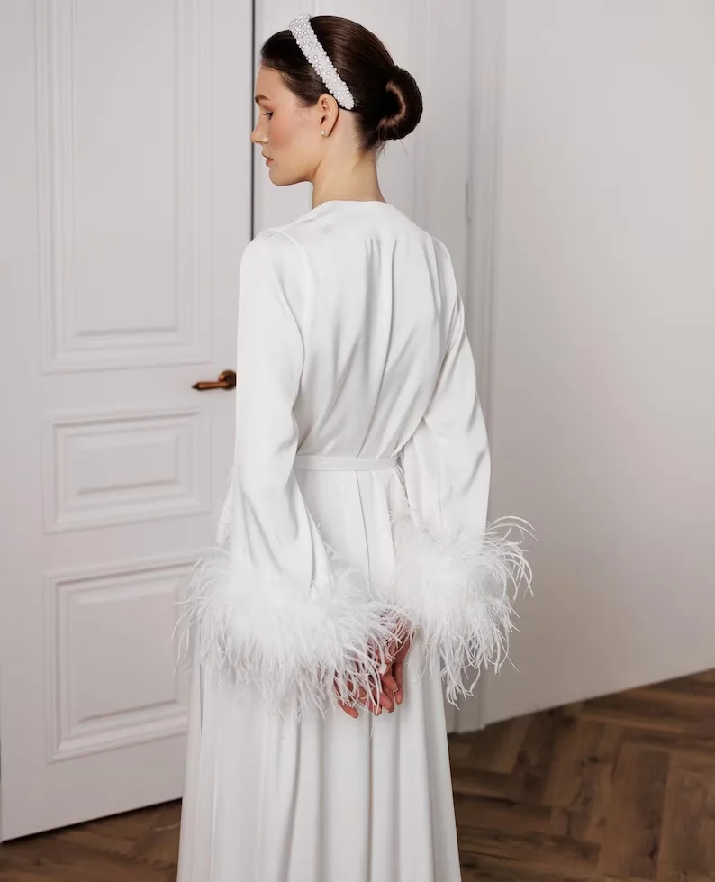 Luxury Ostrich Feather Robe Bridal Party Bride Robe with Feather White Boudoir Dress Long Silk Bridal Dressing Kimono Robes