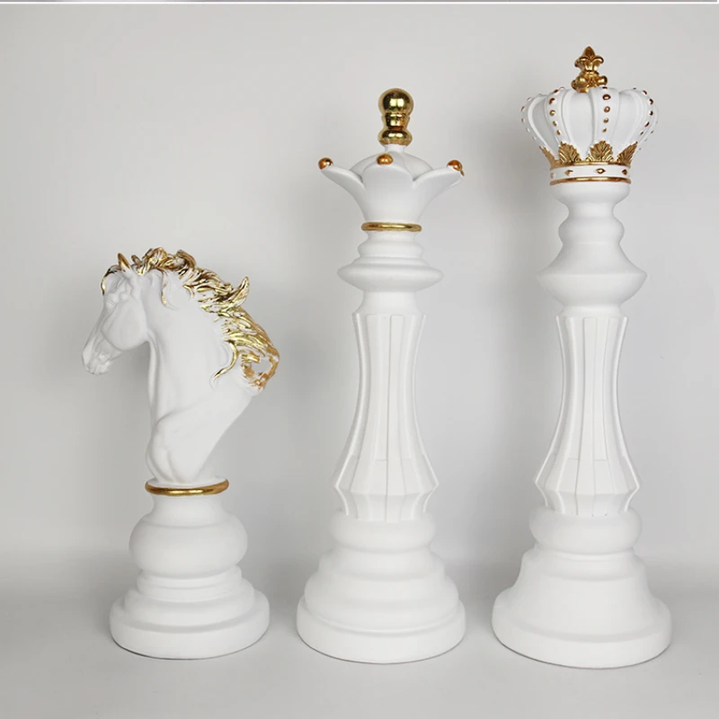 Creative Resin Hicraft Ornaments International Chess Horse Head King Queen Statue Chess s Home Decor Accessories