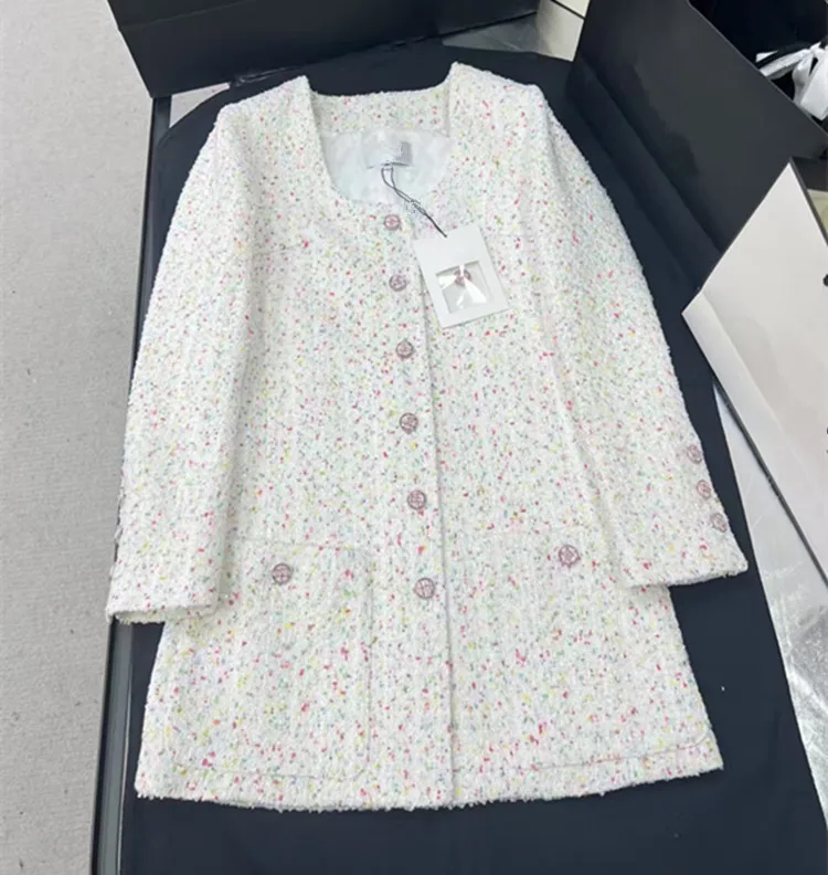 

Customized European and American women's clothing winter new Long sleeve Square collar single-breasted fashion Tweed dress coat