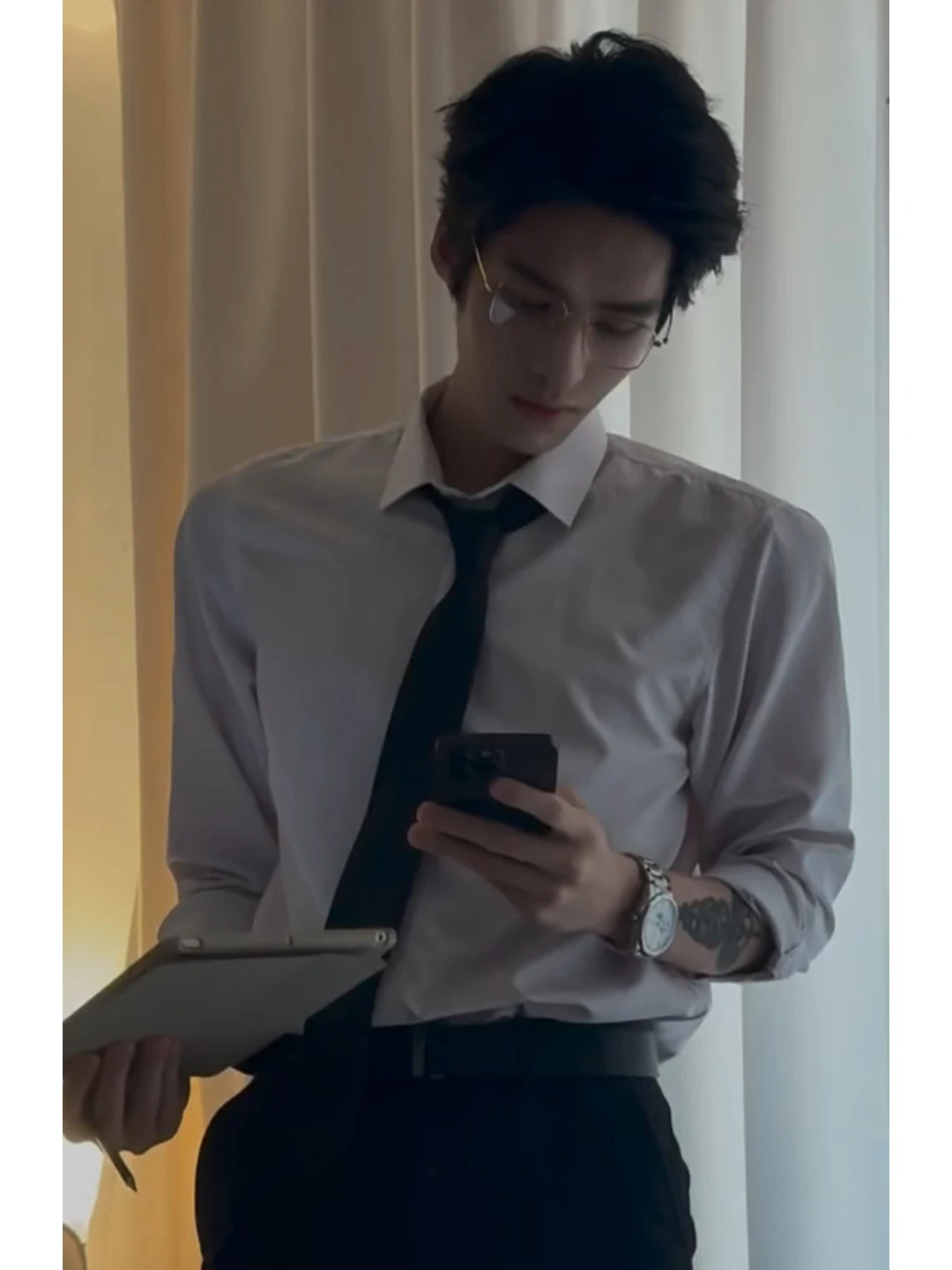 

Cleanfit Ice Silk Long Sve Men's irt Neapolitan Sle Busin Casual Inner Wear Top Faionable Youth Spring Season