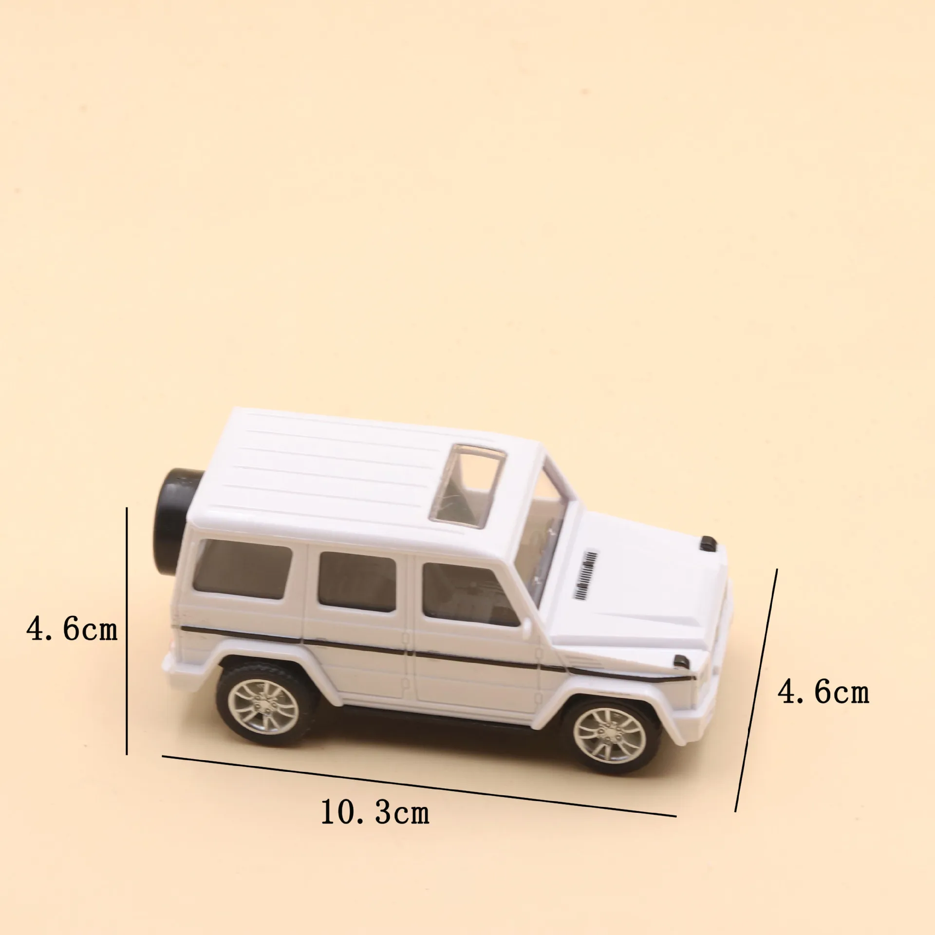 Off-road car pull back Mercedes-Benz plastic simulation Mercedes-Benz pull-back car cake ornaments toy car model car