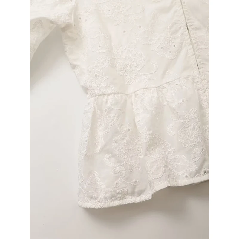 YENKYE-camisa bordada con agujeros para Mujer, blusa blanca de manga larga con cuello redondo, ropa de calle, Tops de verano