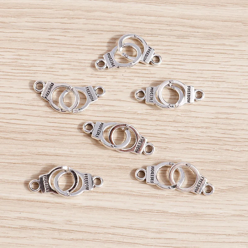 20Pcs Electroplated Alloy Accessories Diy Jewelry Personalized Handcuffs Pendant Accessories Pendant Manufacturers Wholesale